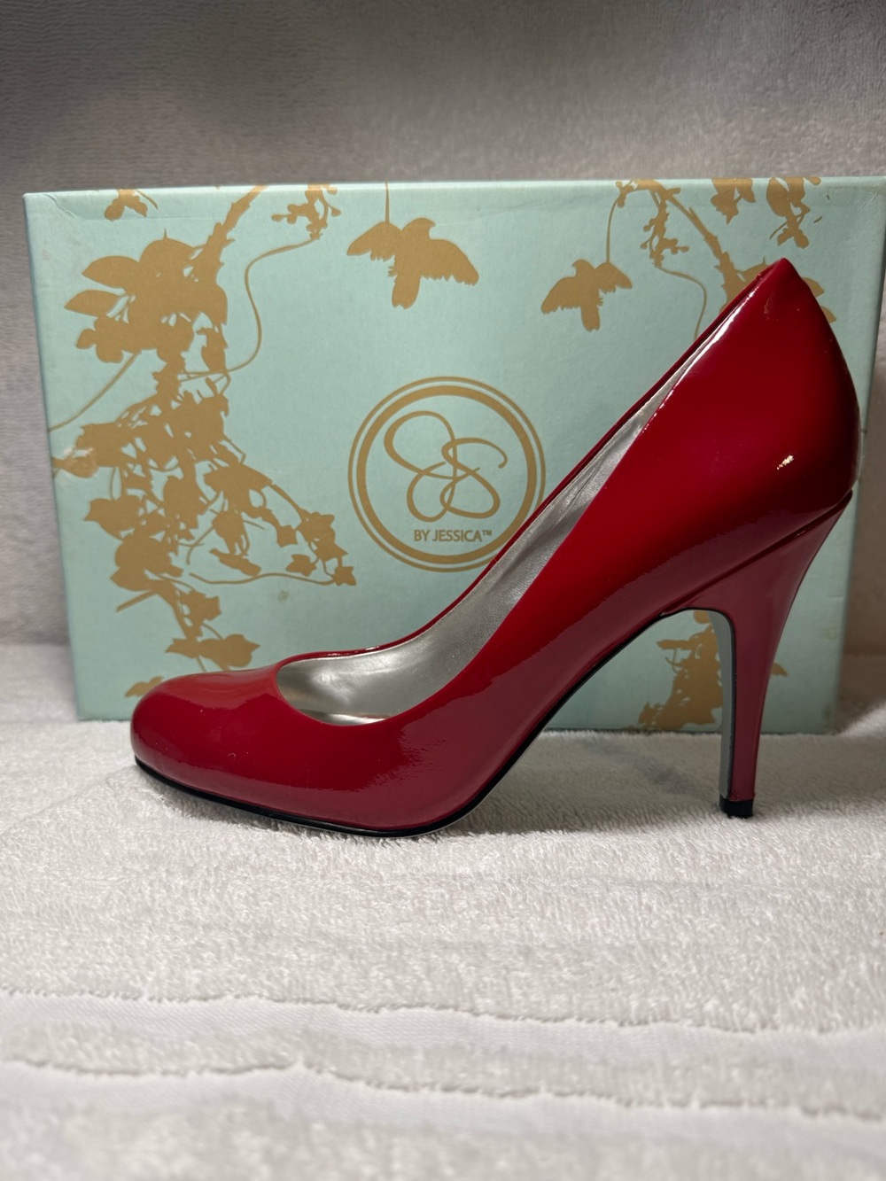 Jessica Simpson Glossy Red Patent Stiletto Pump